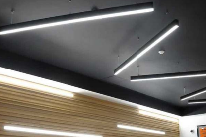 Picture of Renta ML-T032 4FT Linear / Office Lighting System, 2.4G CCT- 48W, White / Black Colour